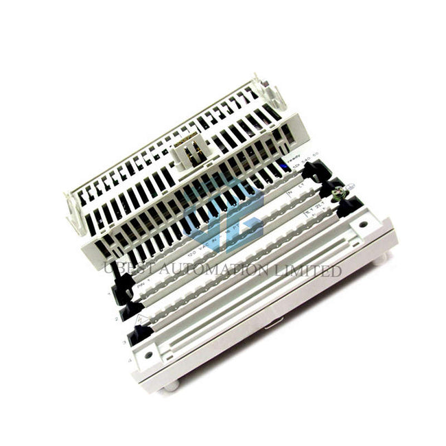 Schneider Electric 120V AC Input Module - 170ADI54050