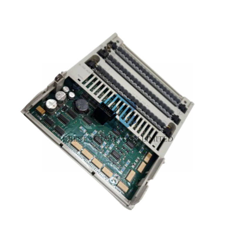 Schneider Electric 170ADM35015 I/O Module | 32-Channel